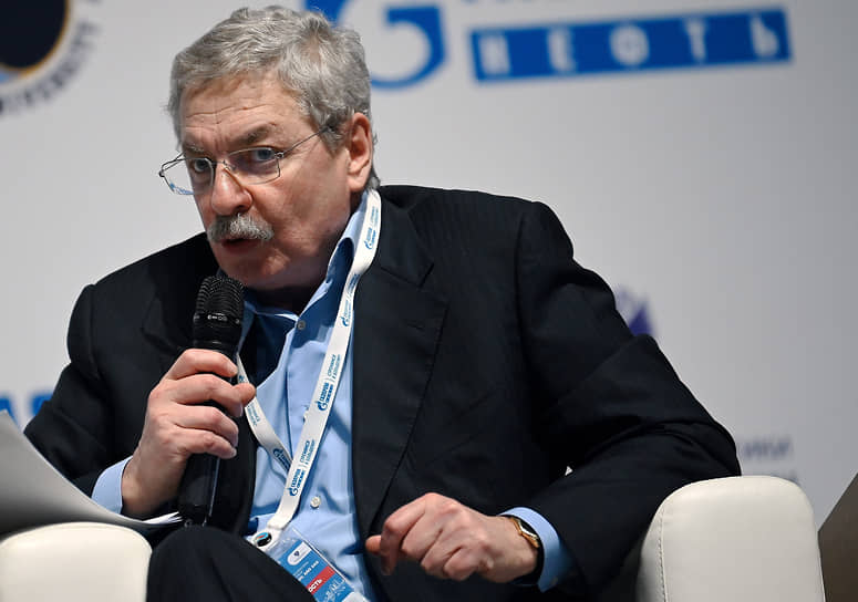Анатолий Яновский на международном форуме &laquo;Нефть и газ&raquo; (апрель 2022 года) qurideziqrtiddukmp